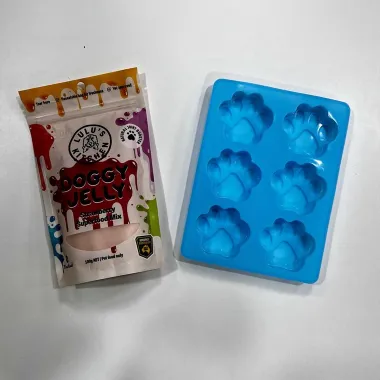 Strawberry Jelly & Blue Paws Mould Pack