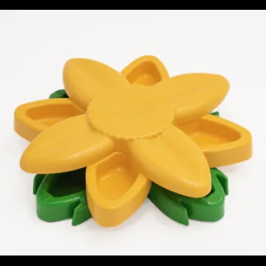 Zippy Paws Puzzler Feeder Sunflower 28x28x7.6cm